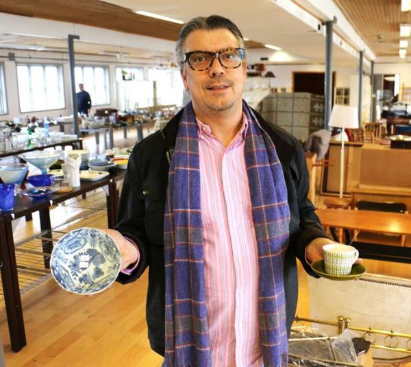 Henrik, Värderare hos Dödsbotjänst Väst